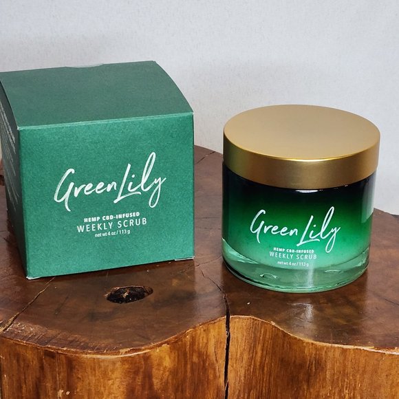 Green Lily Hemp CBD-Infused Weekly Scrub - Picture 1 of 5